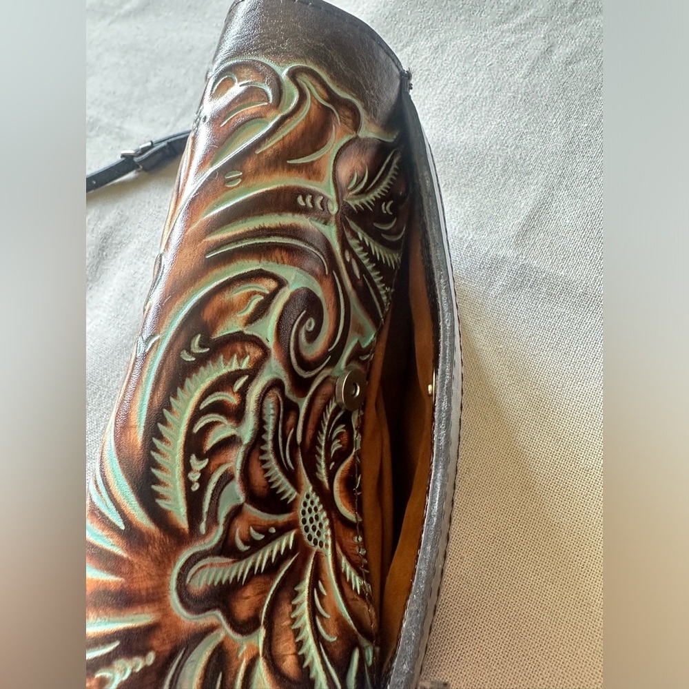 Patricia Nash Locri Tooled Leather Crossbody Purse - Picture 5 of 10